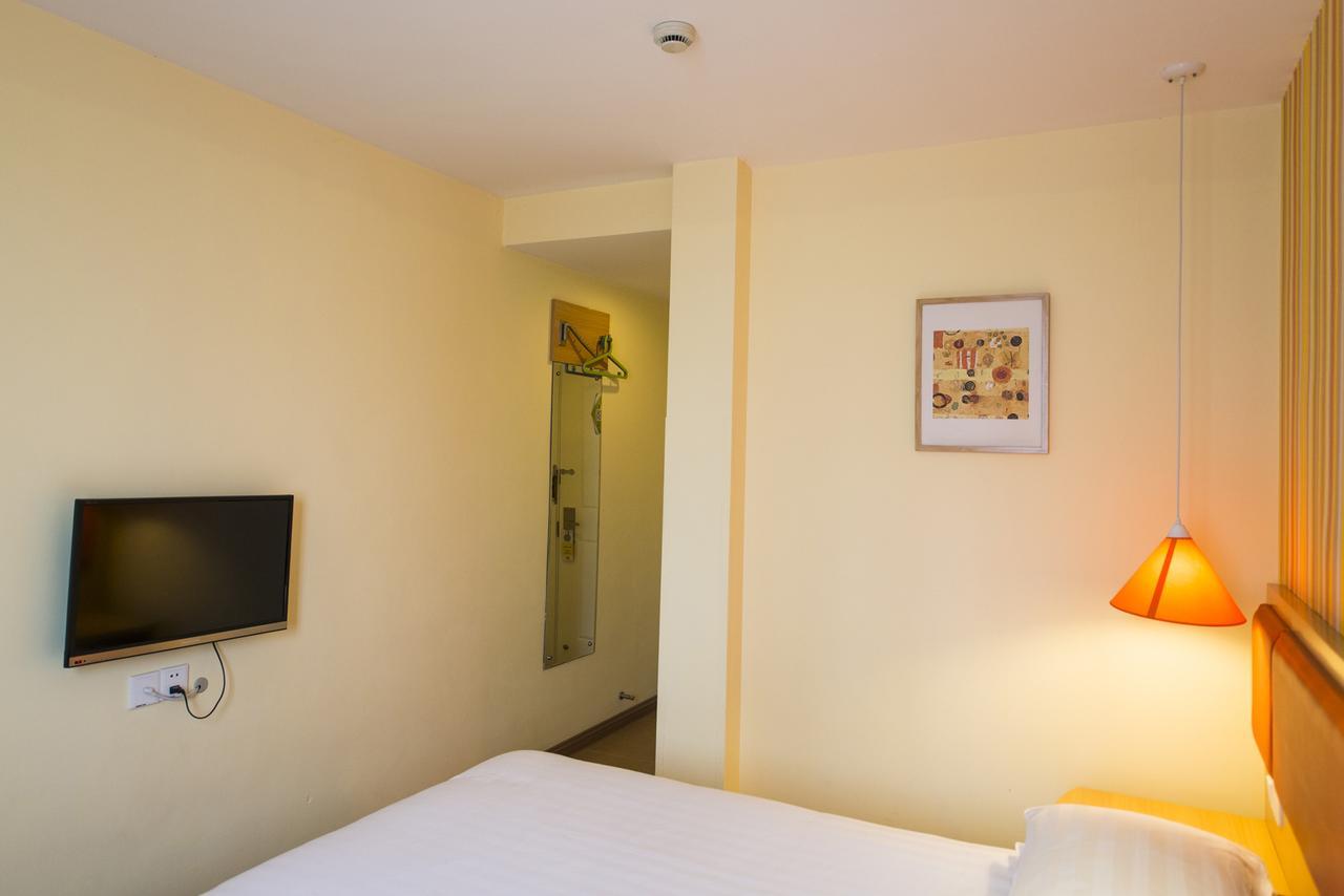 Home Inn Chengdu Kuanzhai Alley New City Square Eksteriør bilde